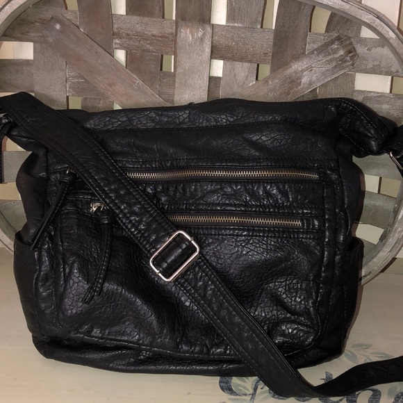 bueno crossbody
